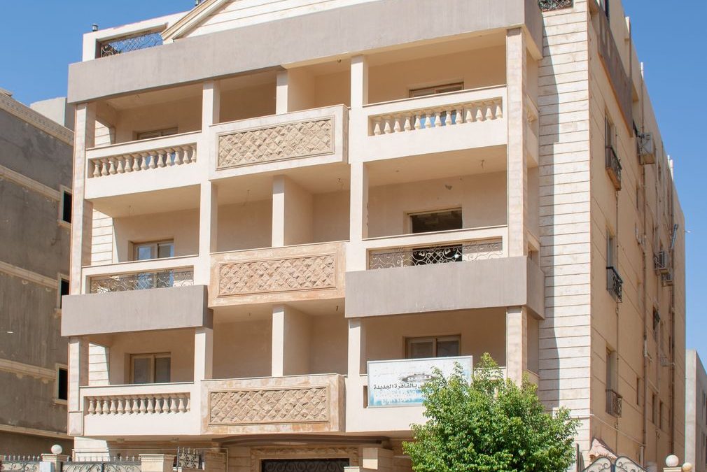 فيلا (22) – مربع (51) – إسكان الجامعة الأمريكية – الحي الخامس.