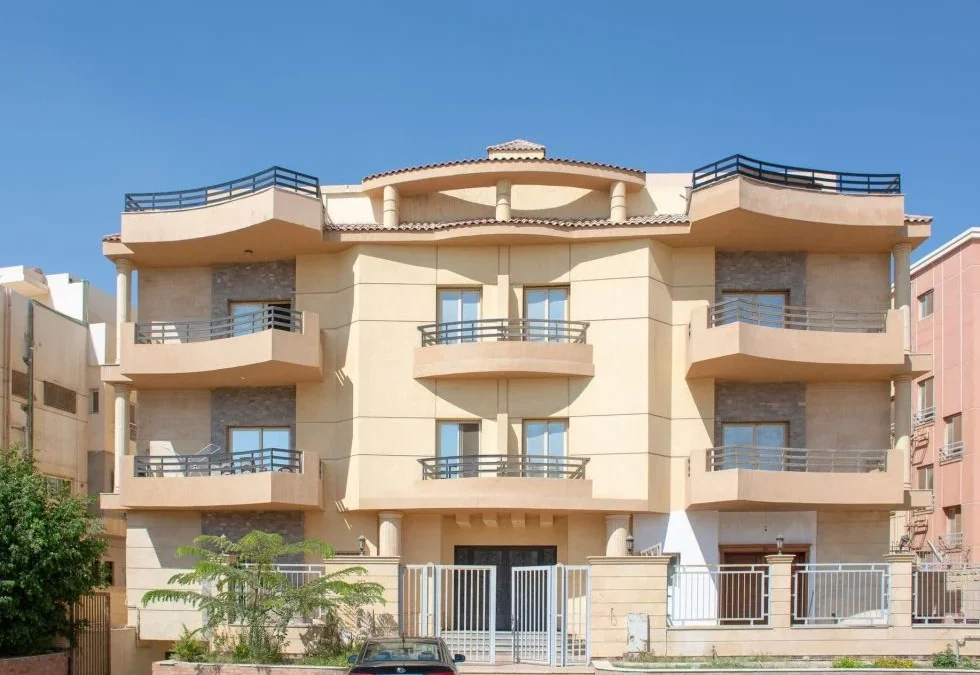 فيلا (255) – النرجس (6) – الحي الخامس.